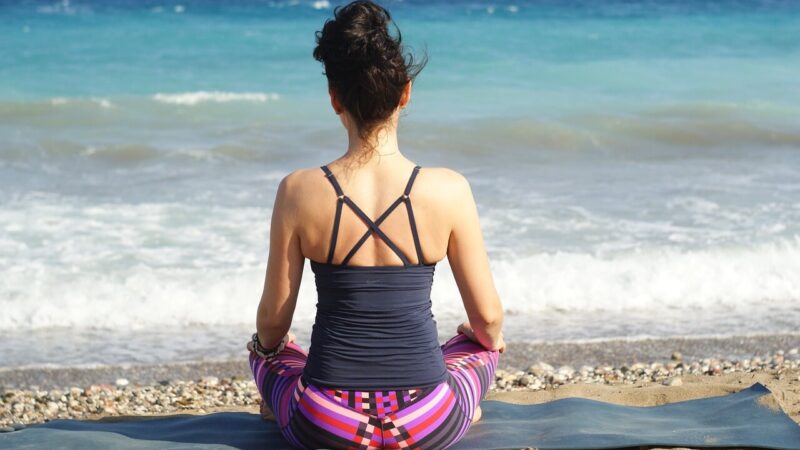 Meditation Made Easy: Improve Focus, Reduce Stress, and Thrive Personally and Professionally